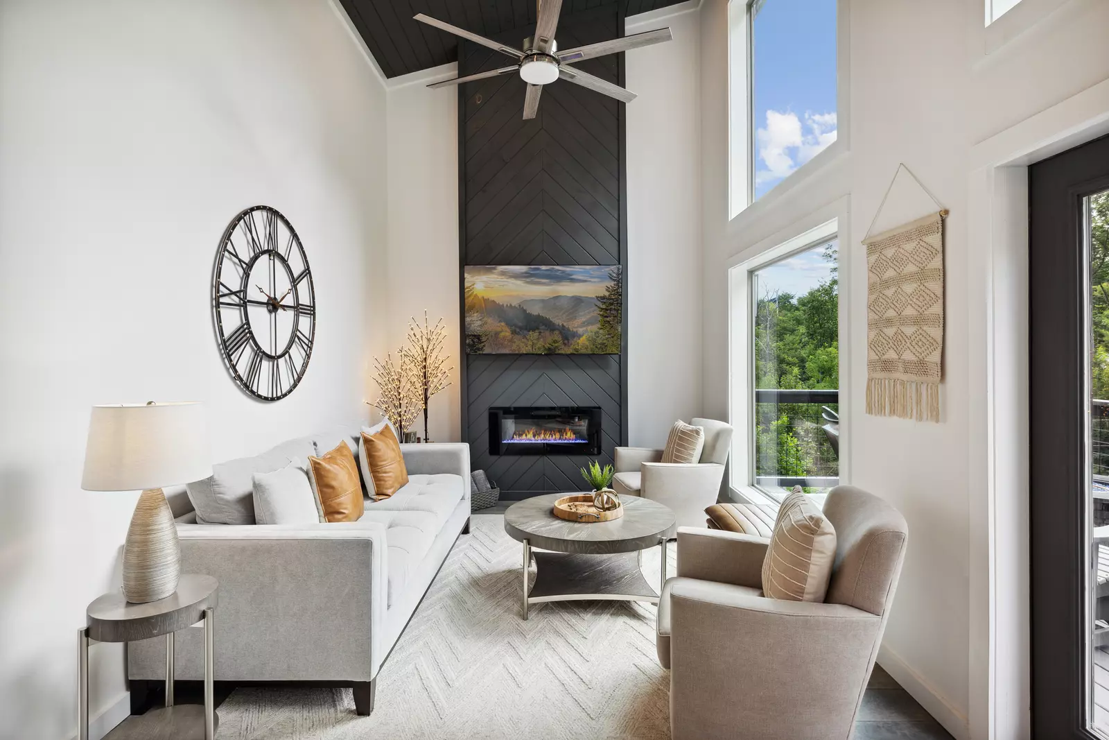 Living room in Smoky Mountain cabin