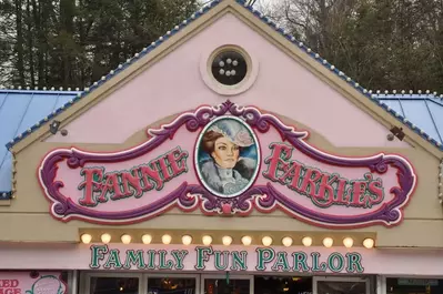Fannie Farkle's sign
