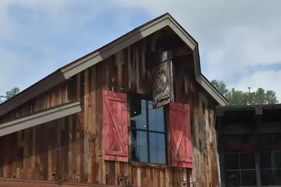 sugarlands distillery