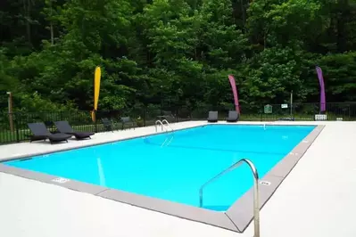 Shagbark Resort pool