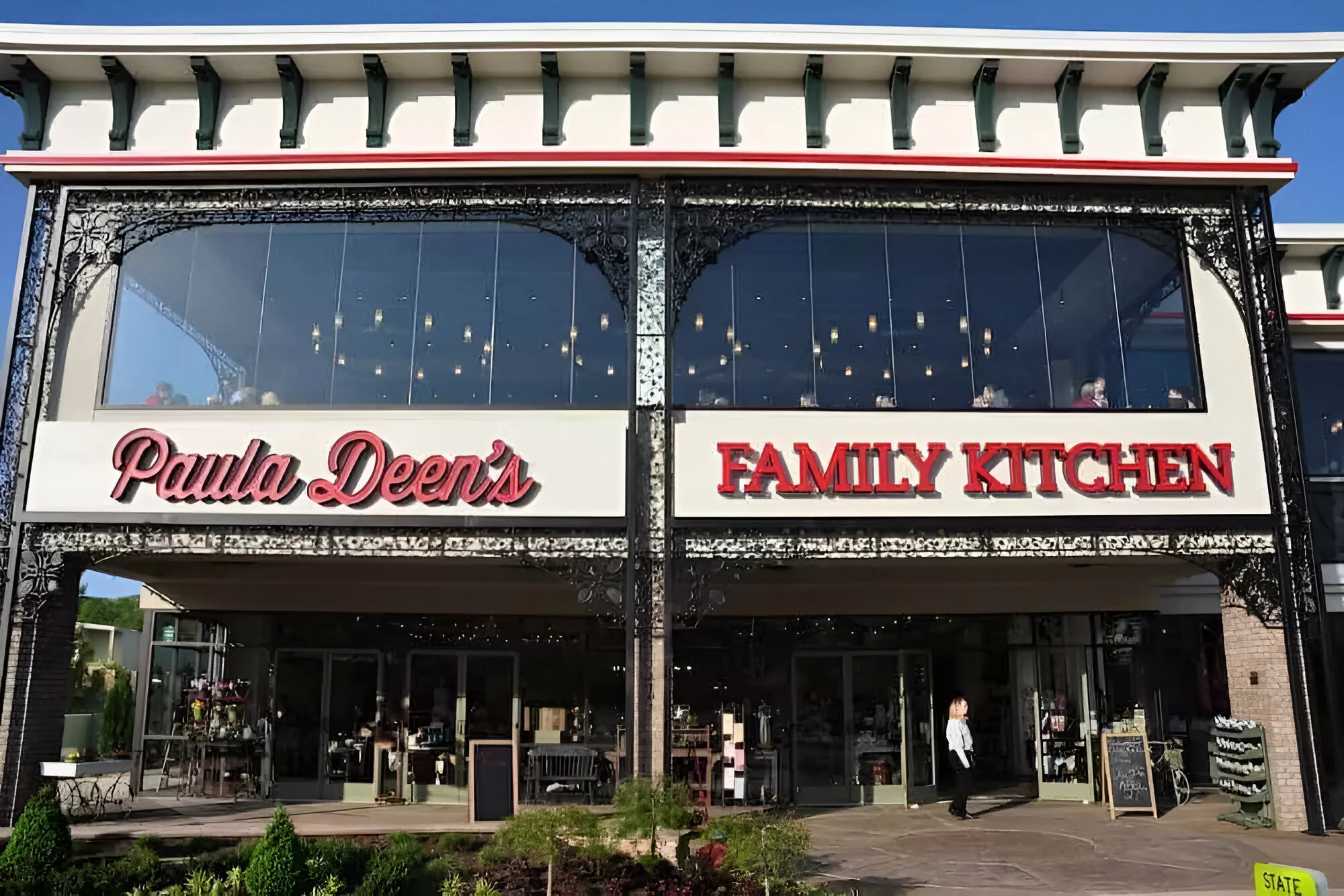 Paula Deen's Family Kitchen