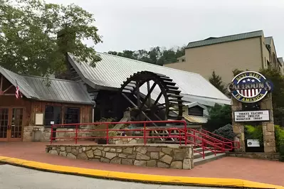 calhoun's in gatlinburg