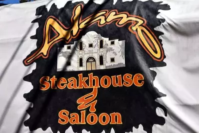 the alamo sign