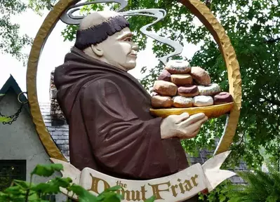 donut friar in gatlinburg