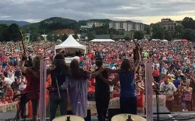 concert in pigeon forge