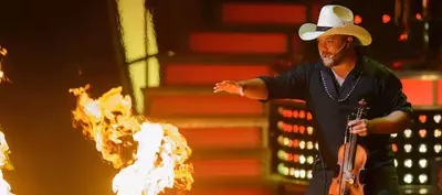 country tonite with fire