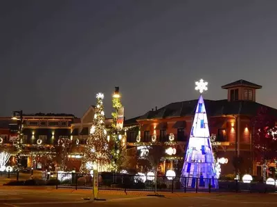 winter lights at the island in pigeon forge