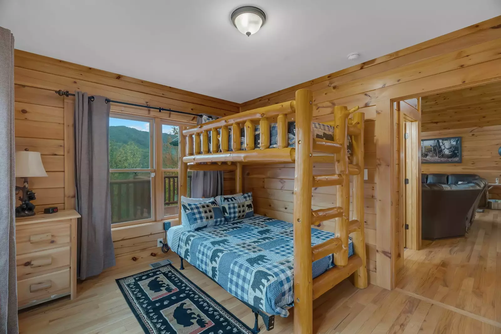 Walden's Ridge Cabin