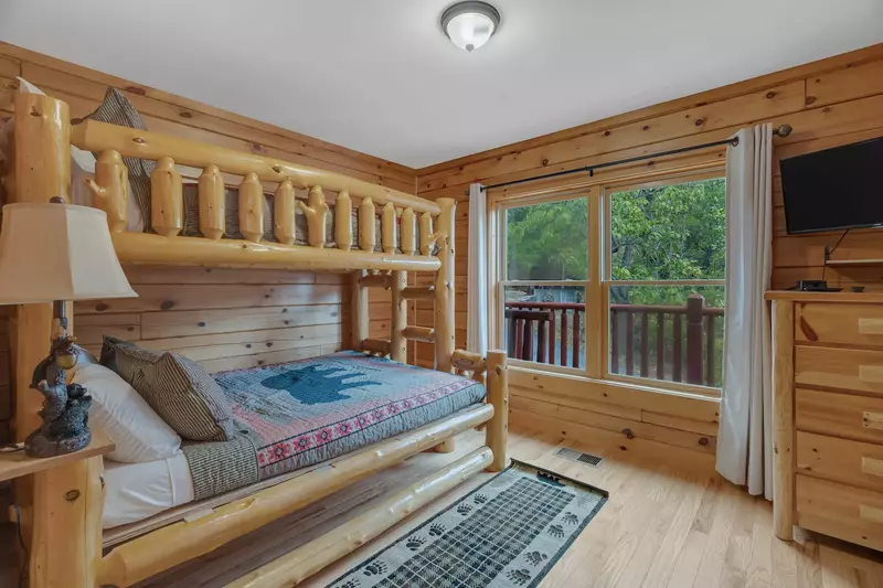 Walden's Ridge Cabin
