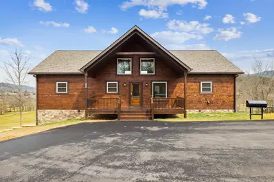Robeson Hood Lodge