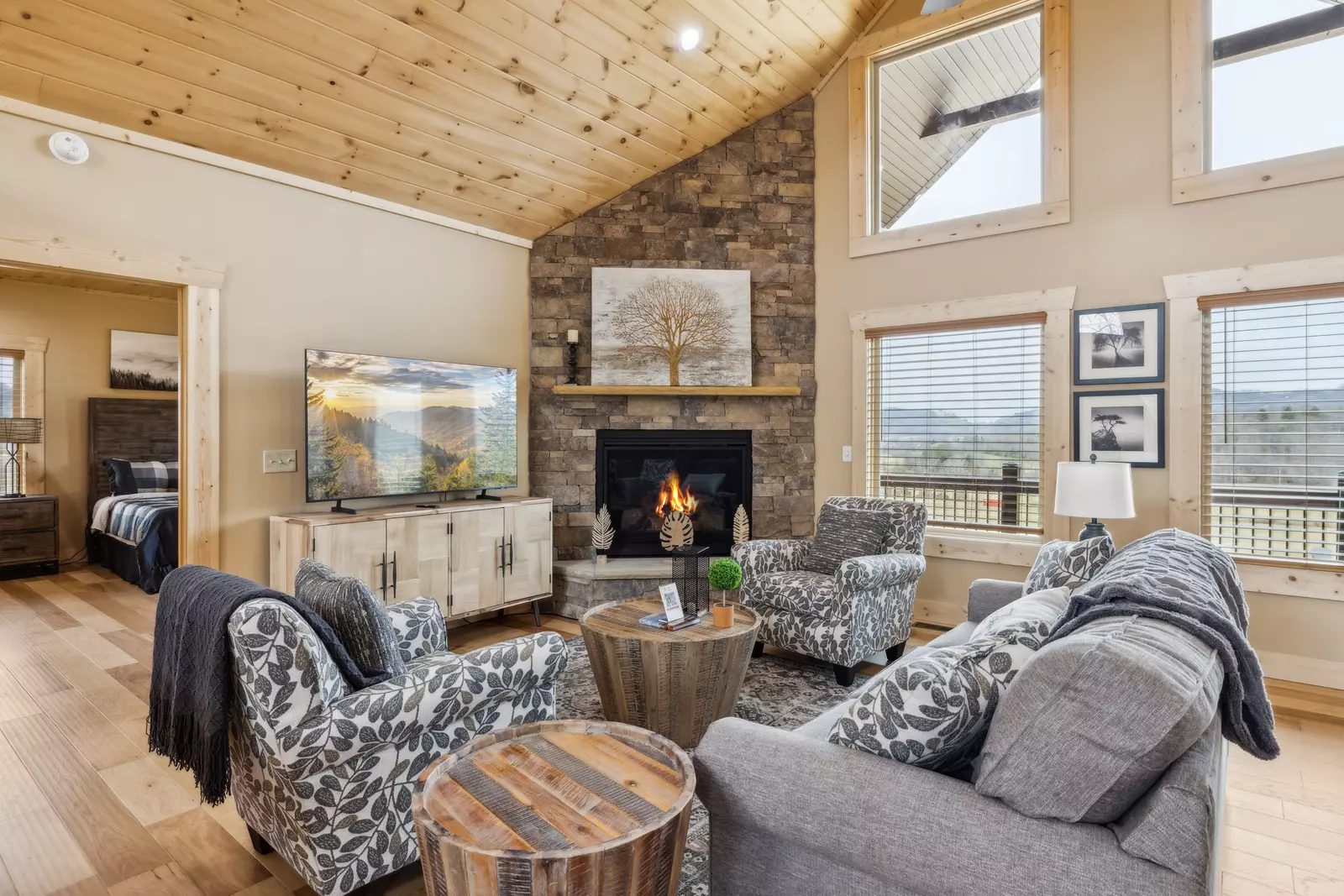 Robeson Hood Lodge