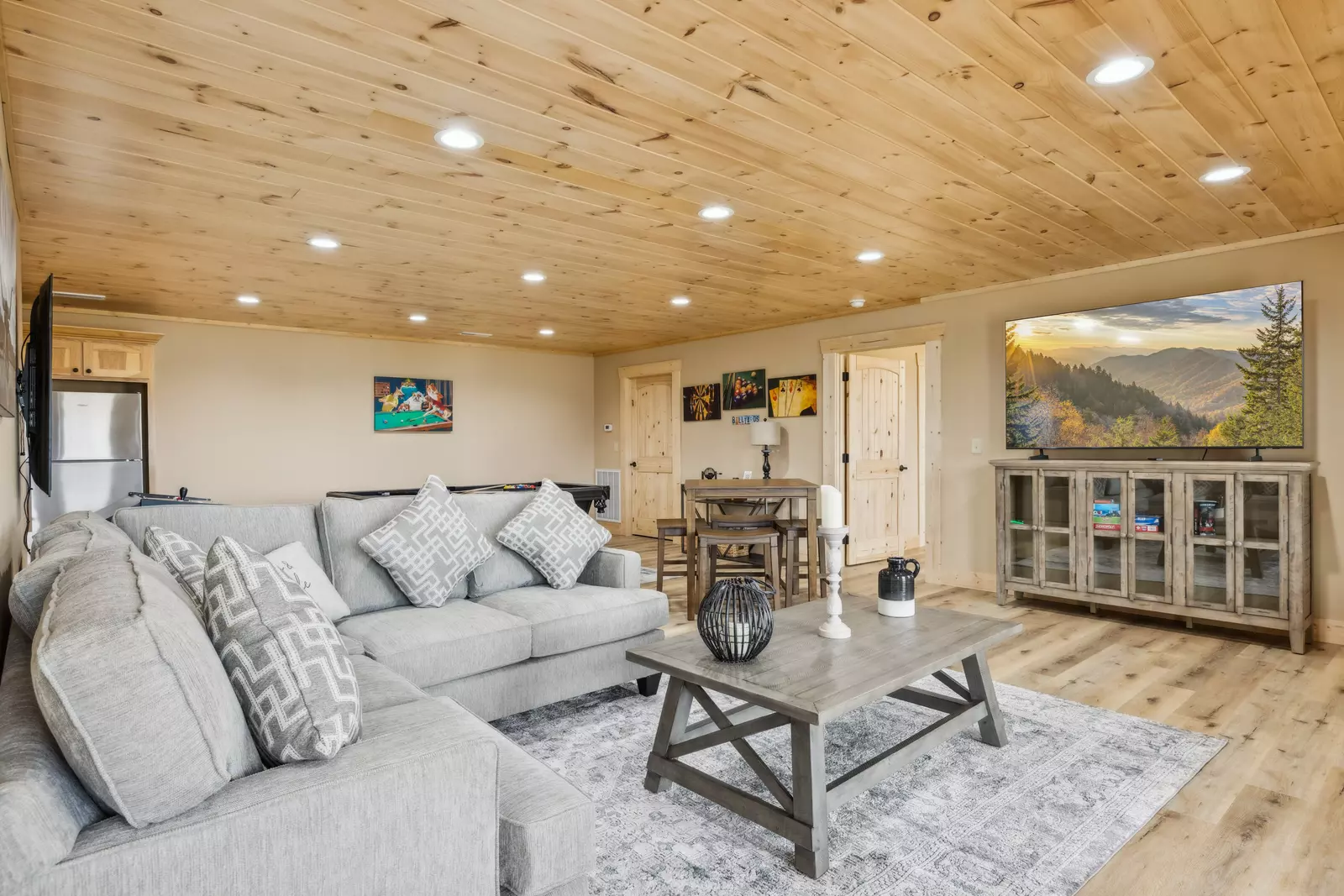 Robeson Hood Lodge