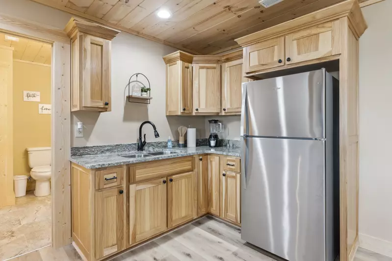 Robeson Hood Lodge