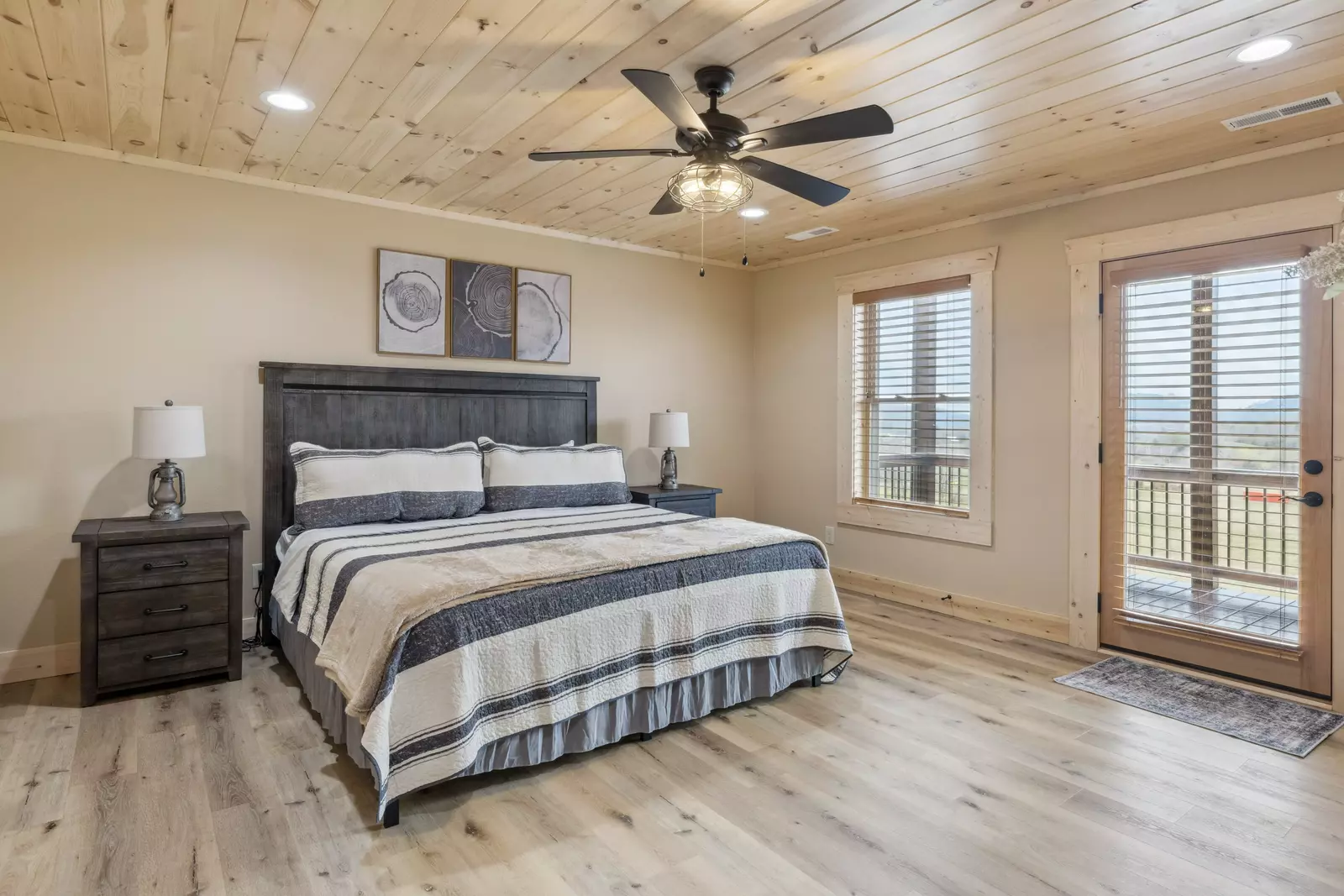 Robeson Hood Lodge
