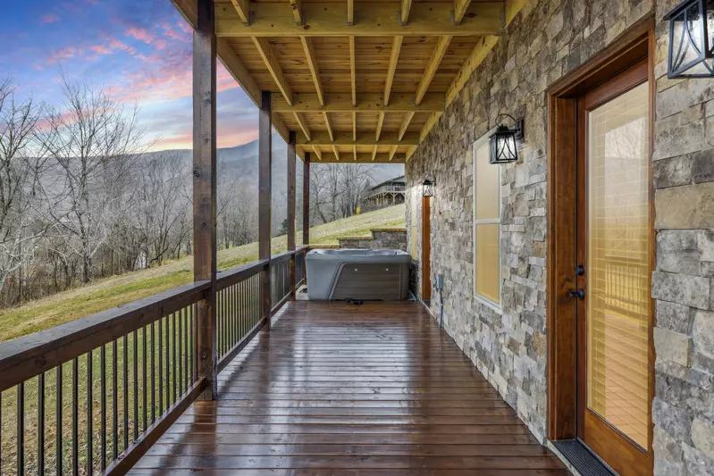 Robeson Hood Lodge