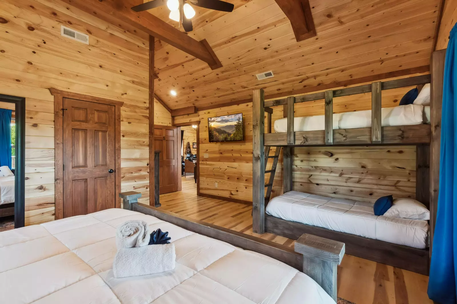 Splash Mountain Lodge