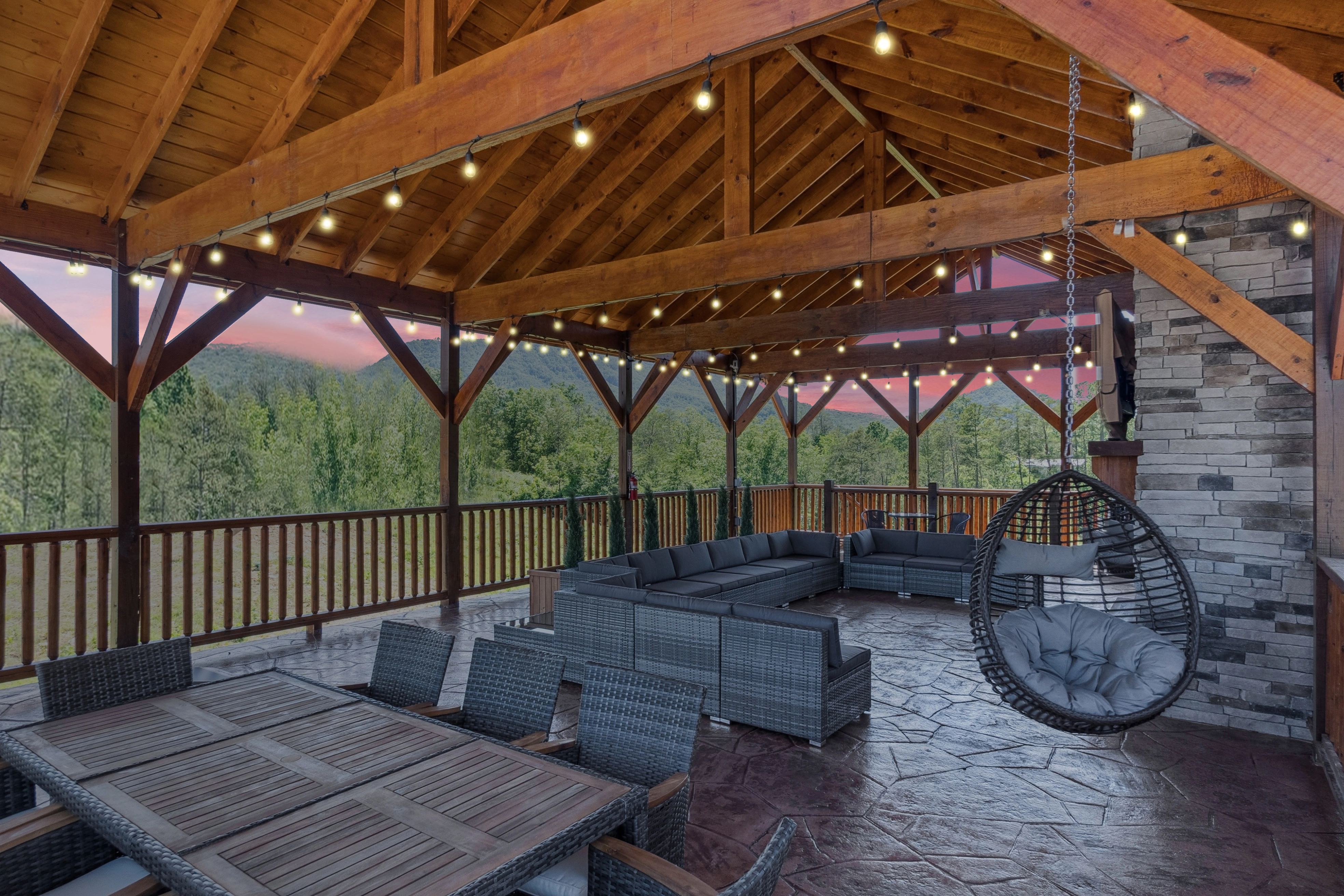 Splash Mountain Lodge