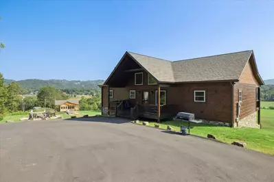Robeson Hood Lodge