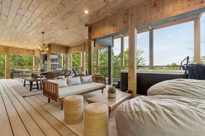 Golden Oaks Cabin