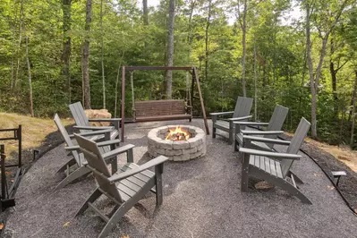 Golden Oaks Cabin