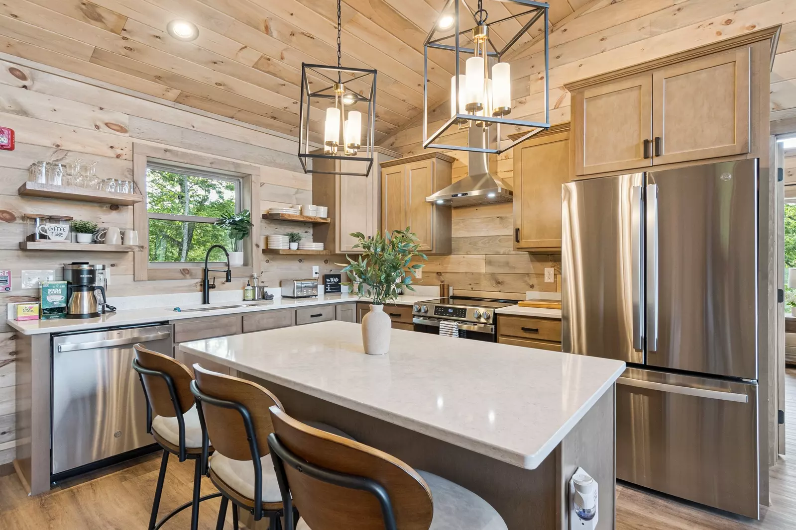 Golden Oaks Cabin