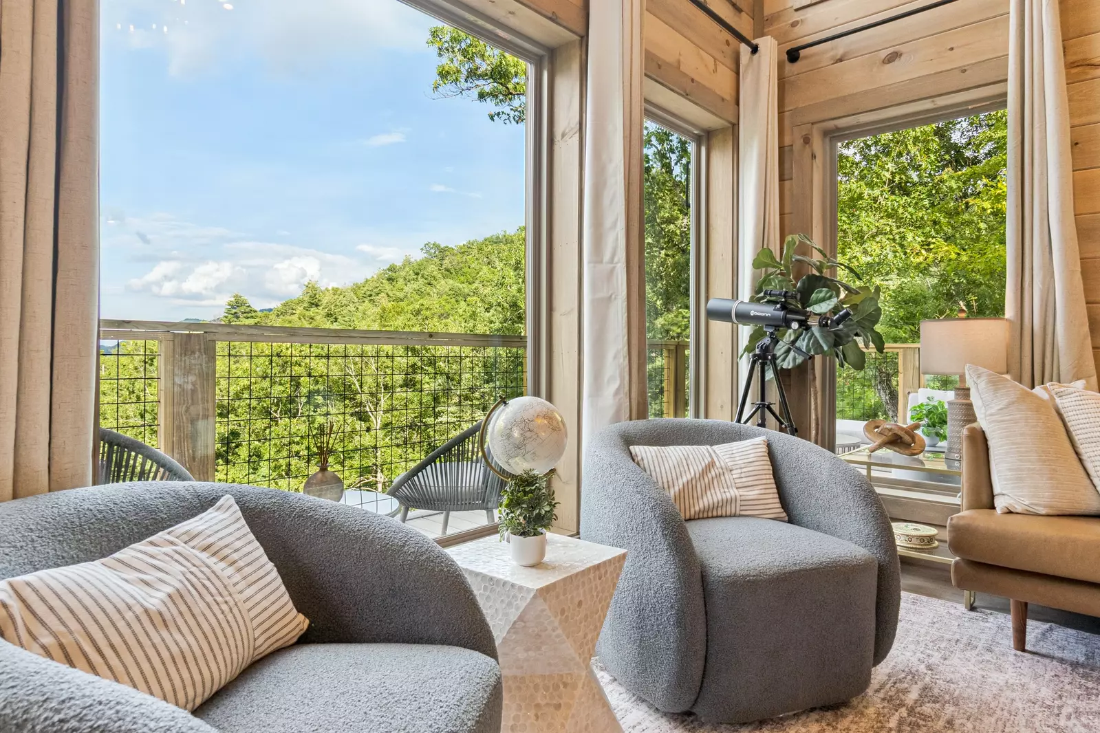 Golden Oaks Cabin