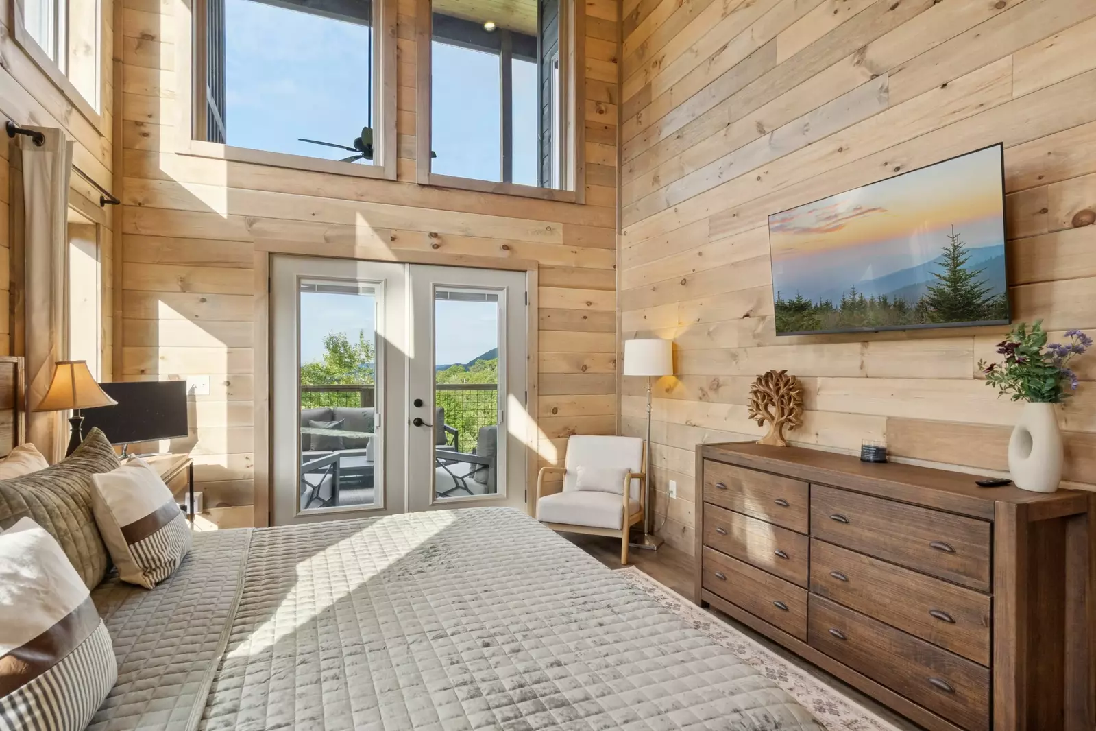 Golden Oaks Cabin