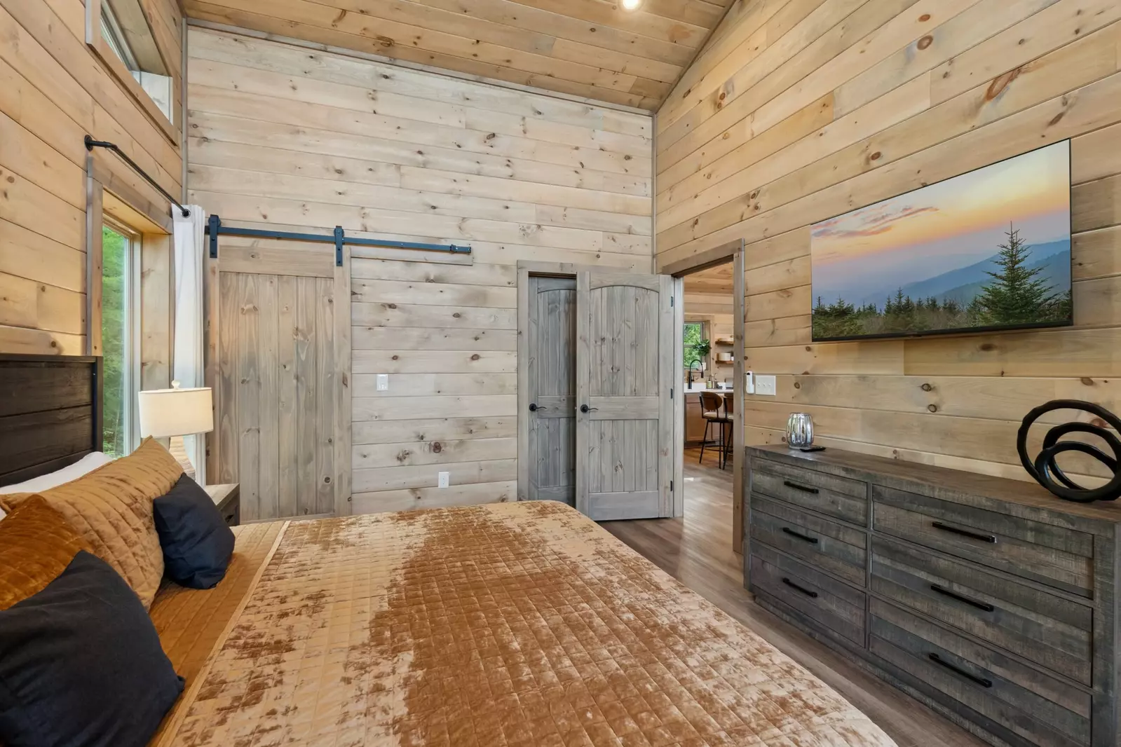 Golden Oaks Cabin