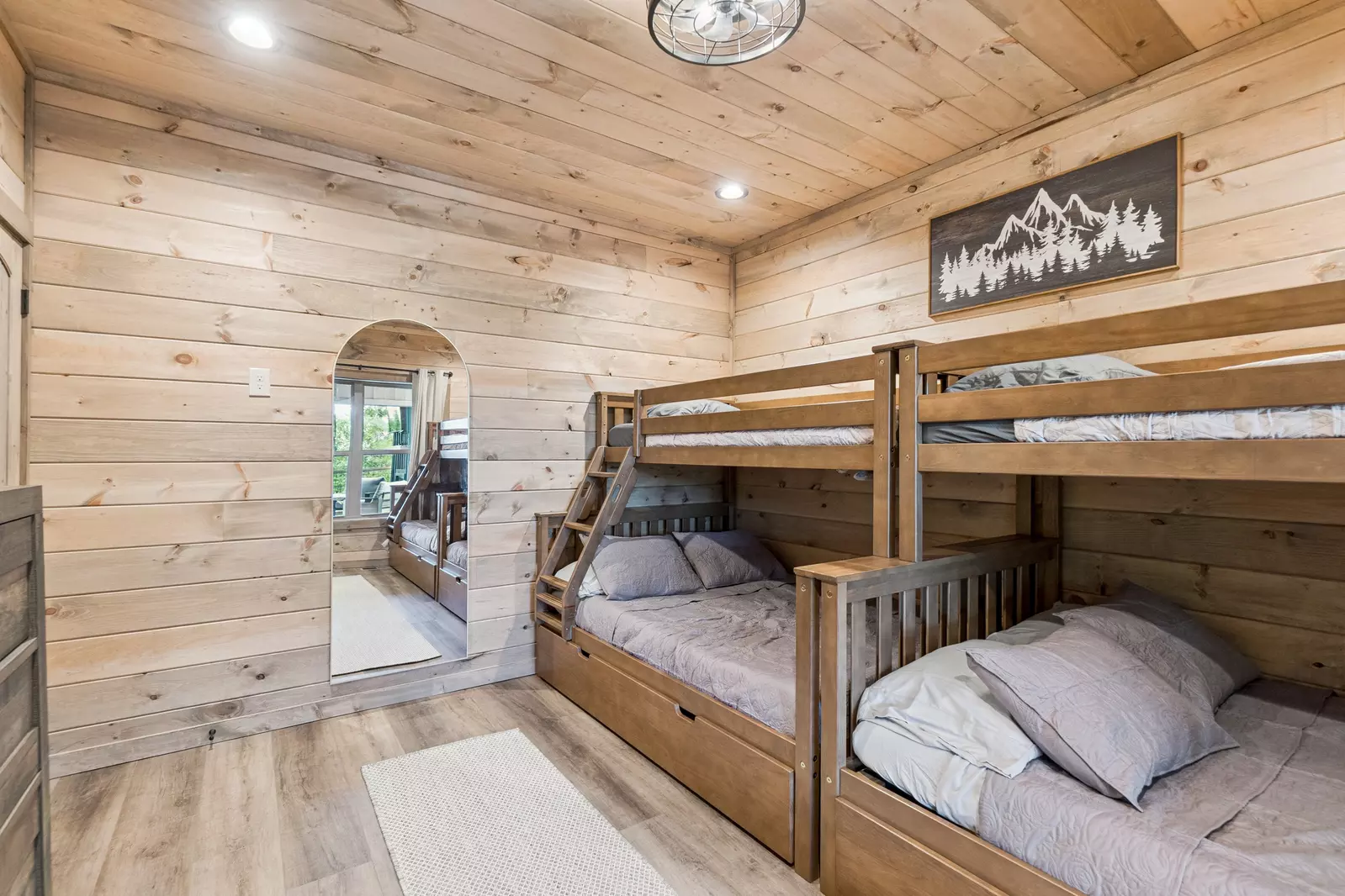 Golden Oaks Cabin