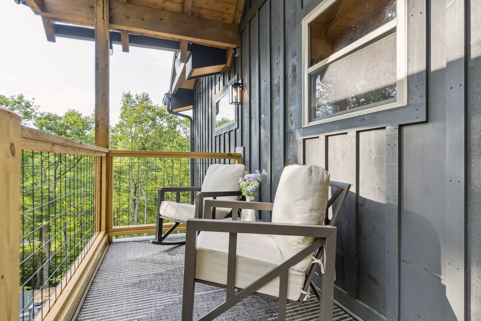 Golden Oaks Cabin