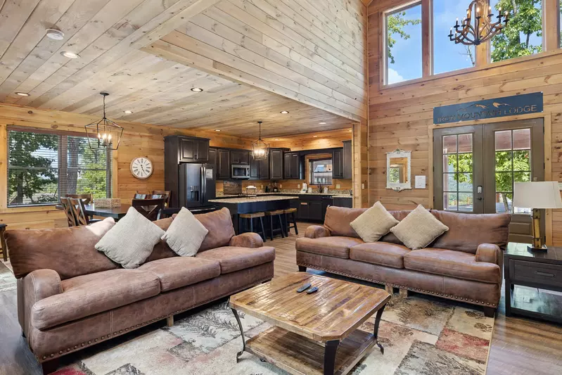 Iron Mountain Lodge