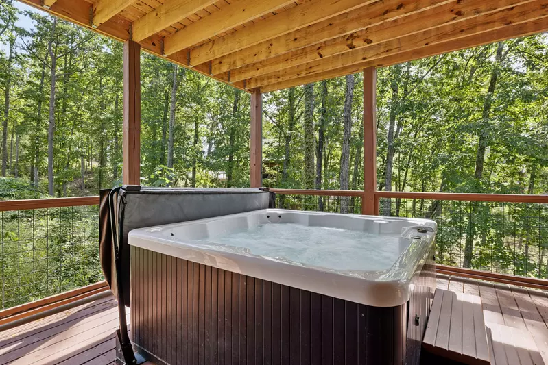 Iron Mountain Lodge