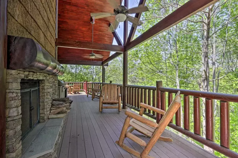 Pine Cone Cabin