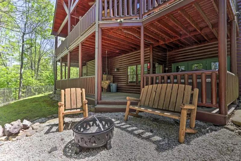 Pine Cone Cabin