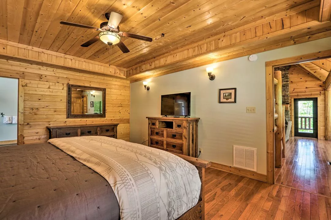 Pine Cone Cabin
