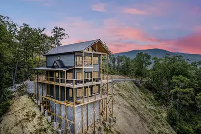 cabin rental at sunrise