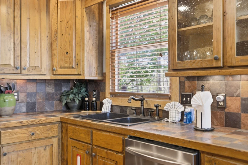 Pine Cone Cabin