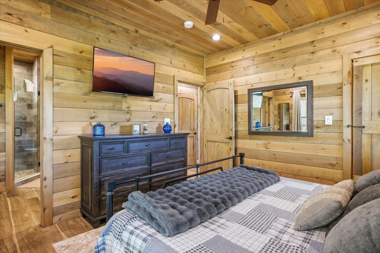 Little Bear Lodge