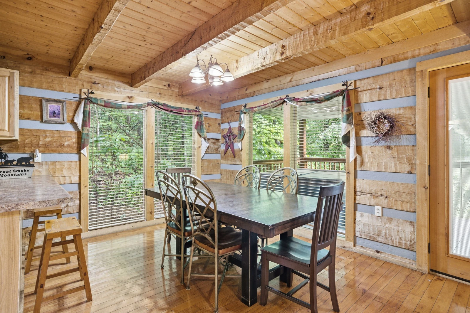 Black Bear Hideaway
