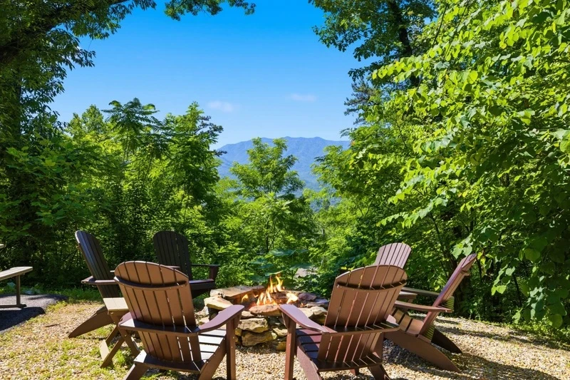 gatlinburg cabins for large groups