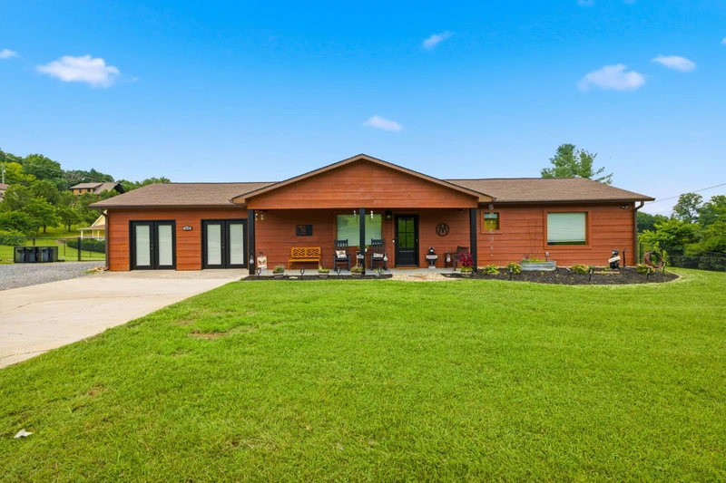 Webster Lodge at Covemont