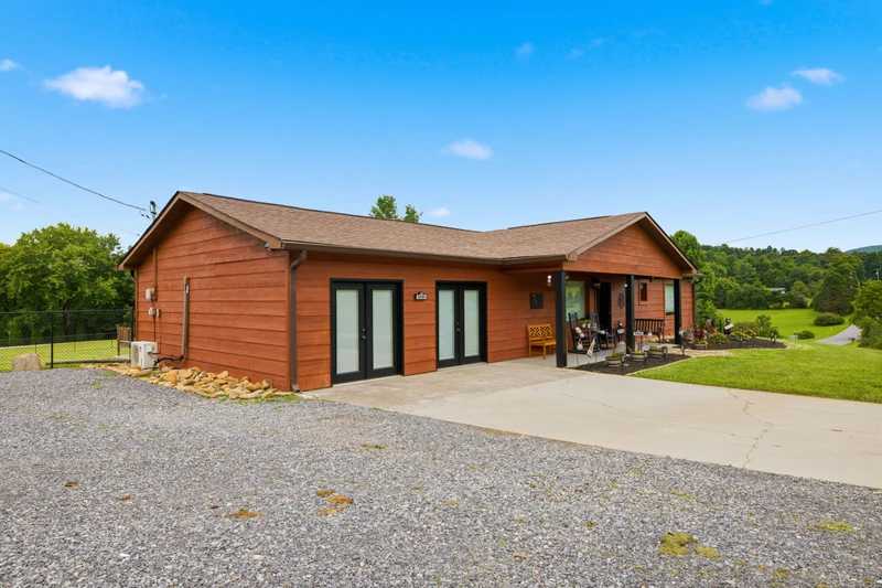 Webster Lodge at Covemont