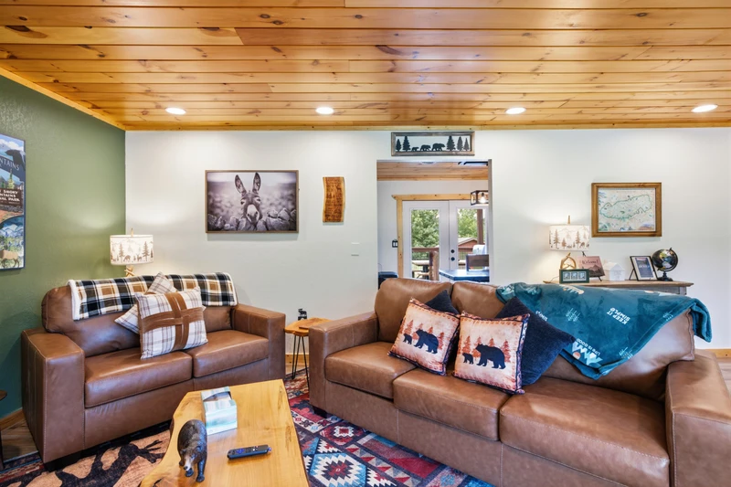 Webster Lodge at Covemont