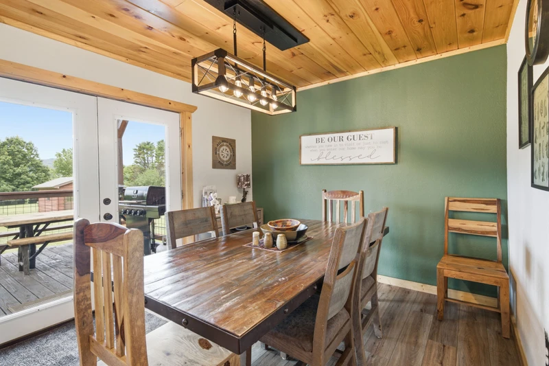 Webster Lodge at Covemont