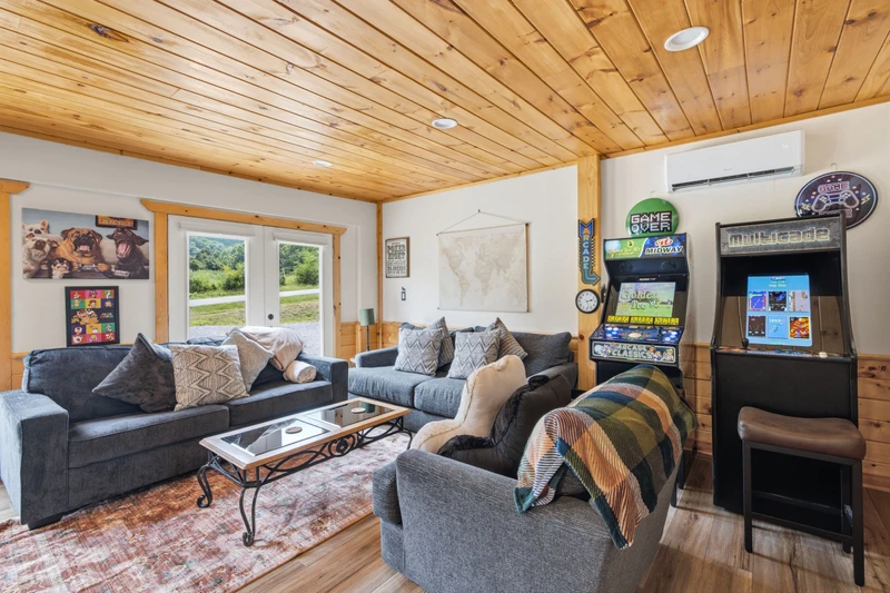 Webster Lodge at Covemont