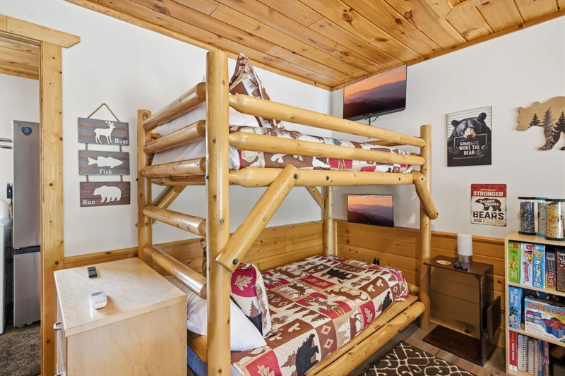 Webster Lodge at Covemont