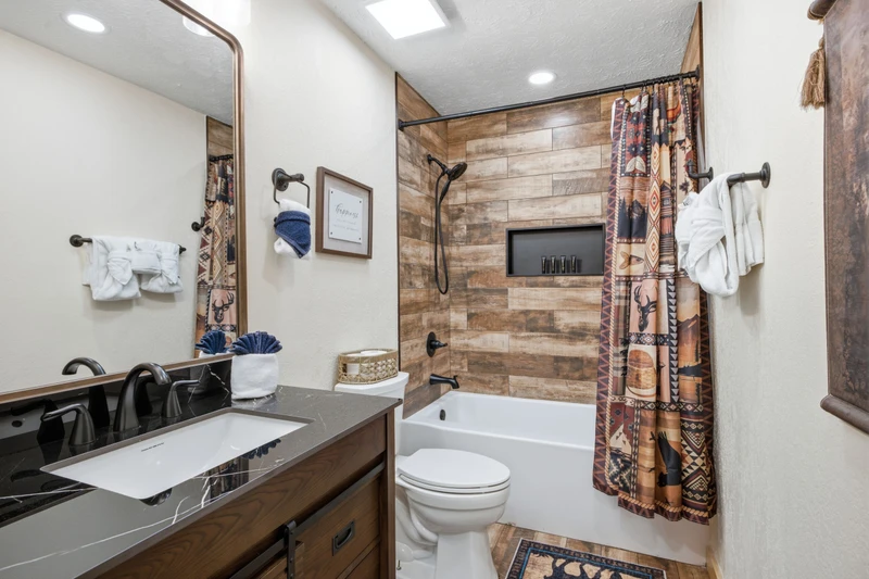Webster Lodge at Covemont