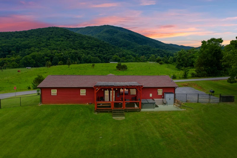 Webster Lodge at Covemont
