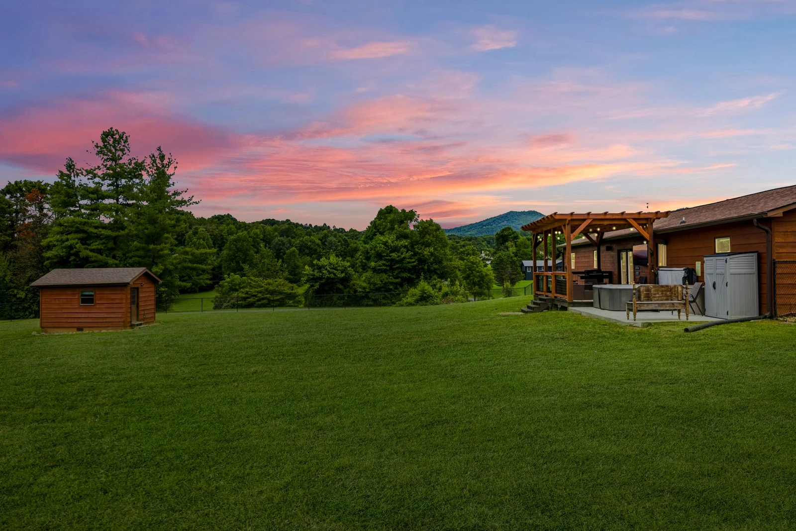 Webster Lodge at Covemont