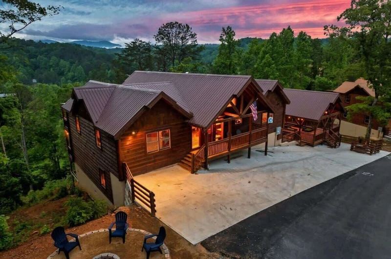 Laughing Fox Lodge